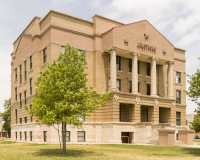 Armstrong County Courthouse (Claude, Texas)
