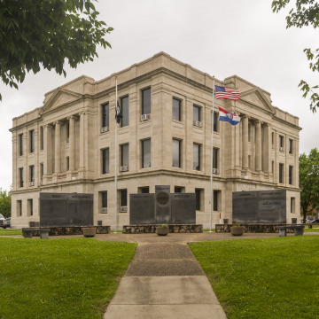 Pike County Courthouse (Bowling Green, Missouri)