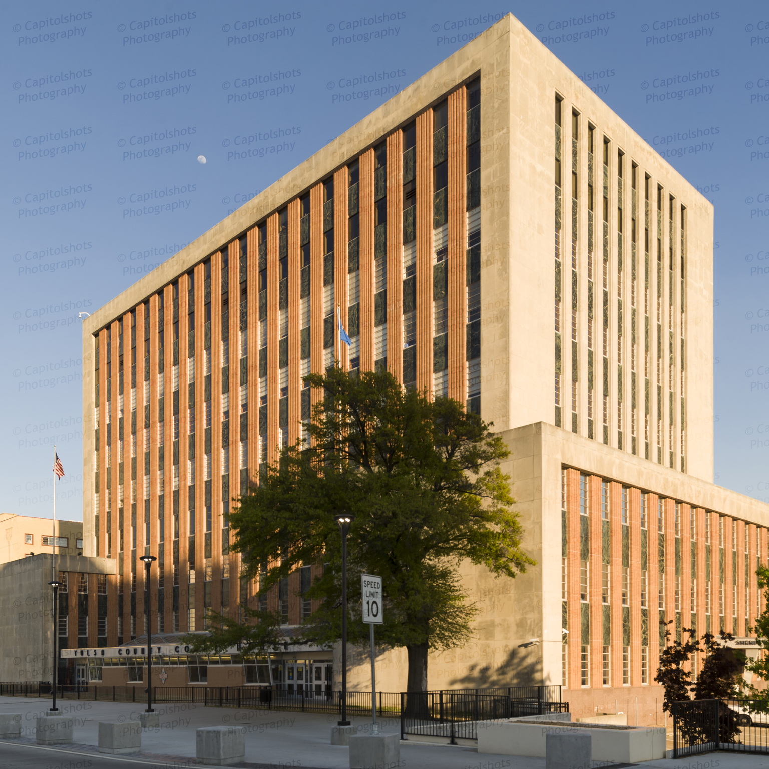 Tulsa County Courthouse (Tulsa, Oklahoma) Stock Images Photos